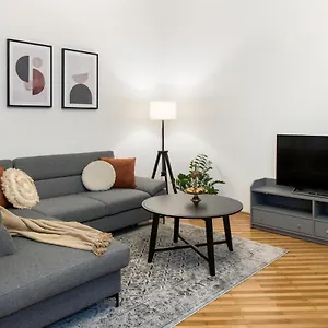 Wawelove Pilsudskiego - 3 Bedroom Apt. With Balcony And Free Parking! Appartement